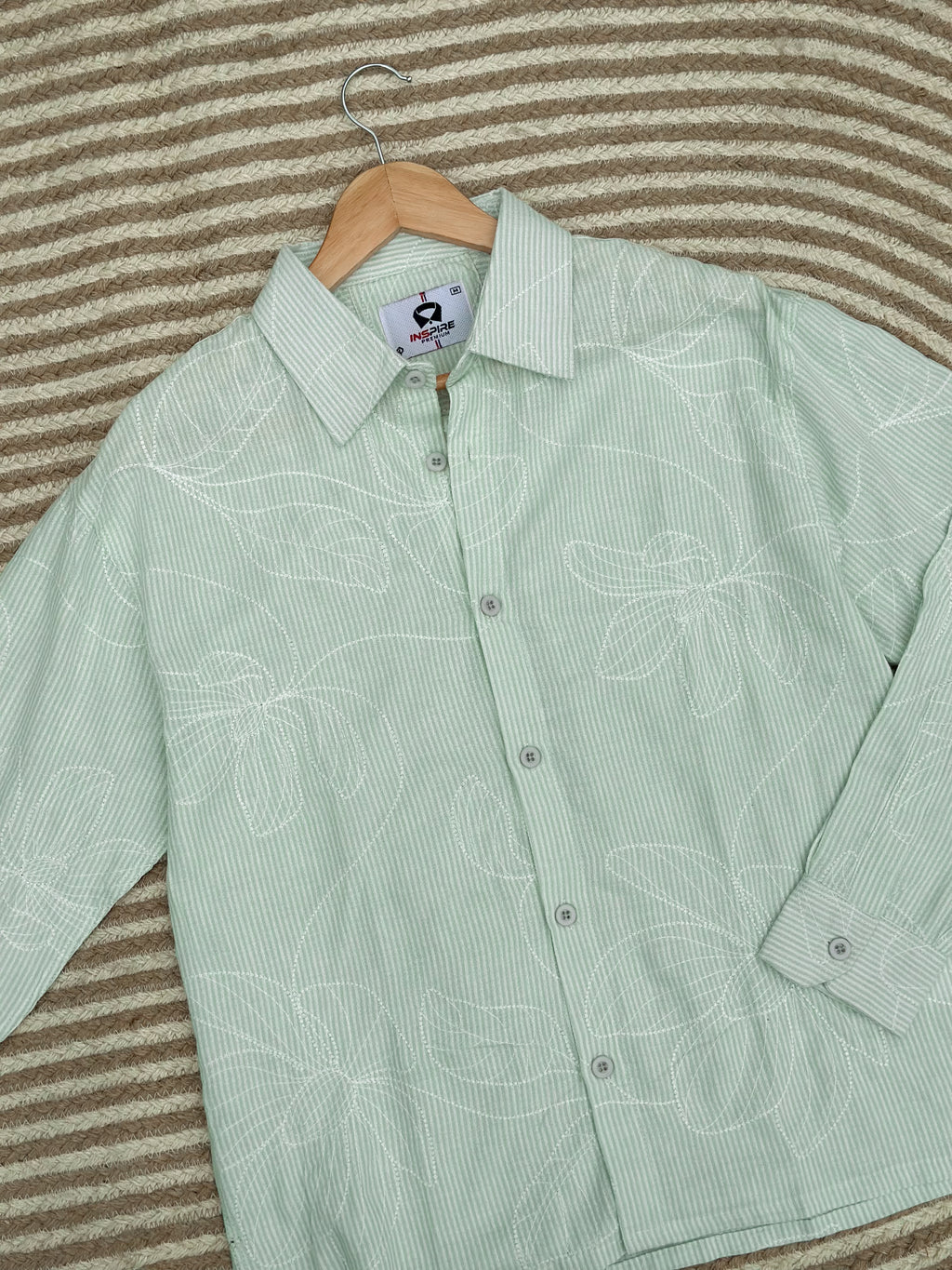 Unisex greenies flower printed boxy shirt