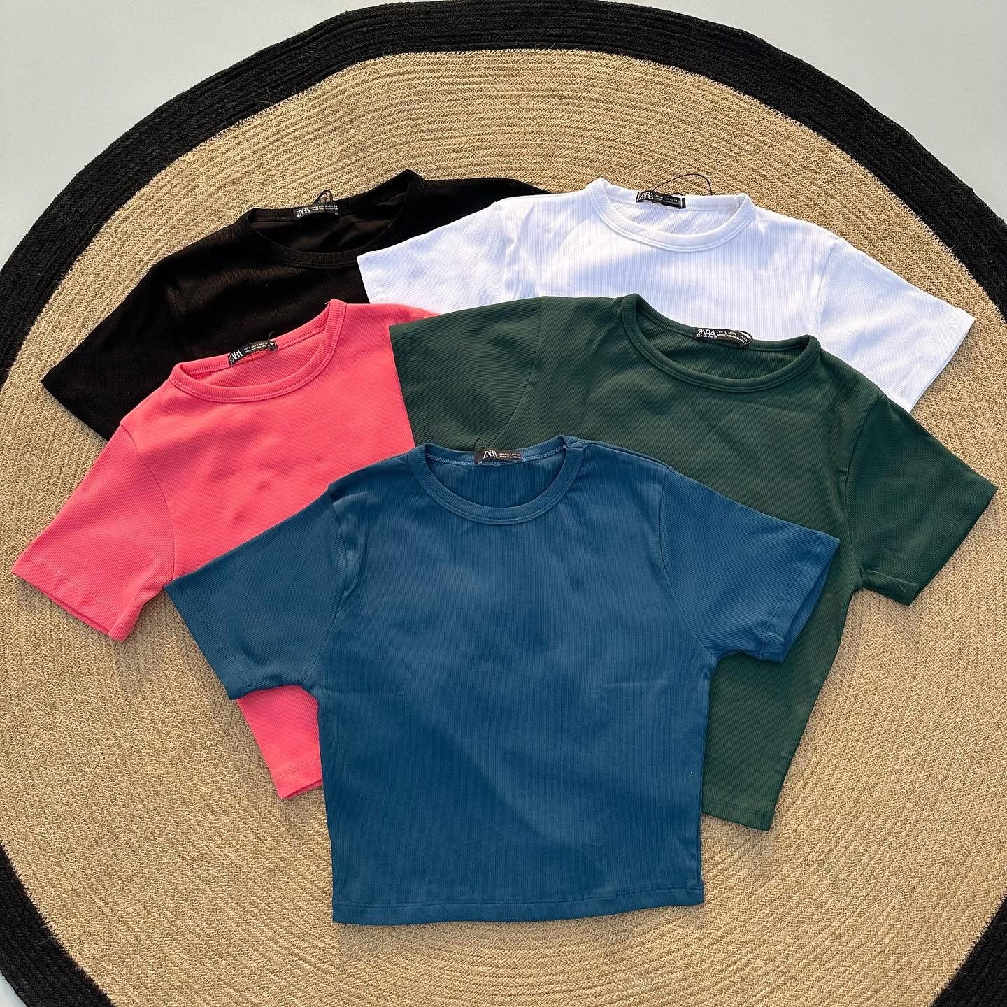 Basic Semi Crop Top