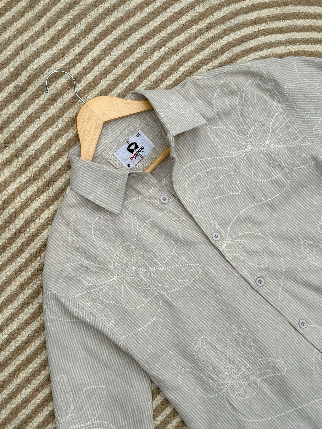 Unisex Off-white flower printed boxy shirt