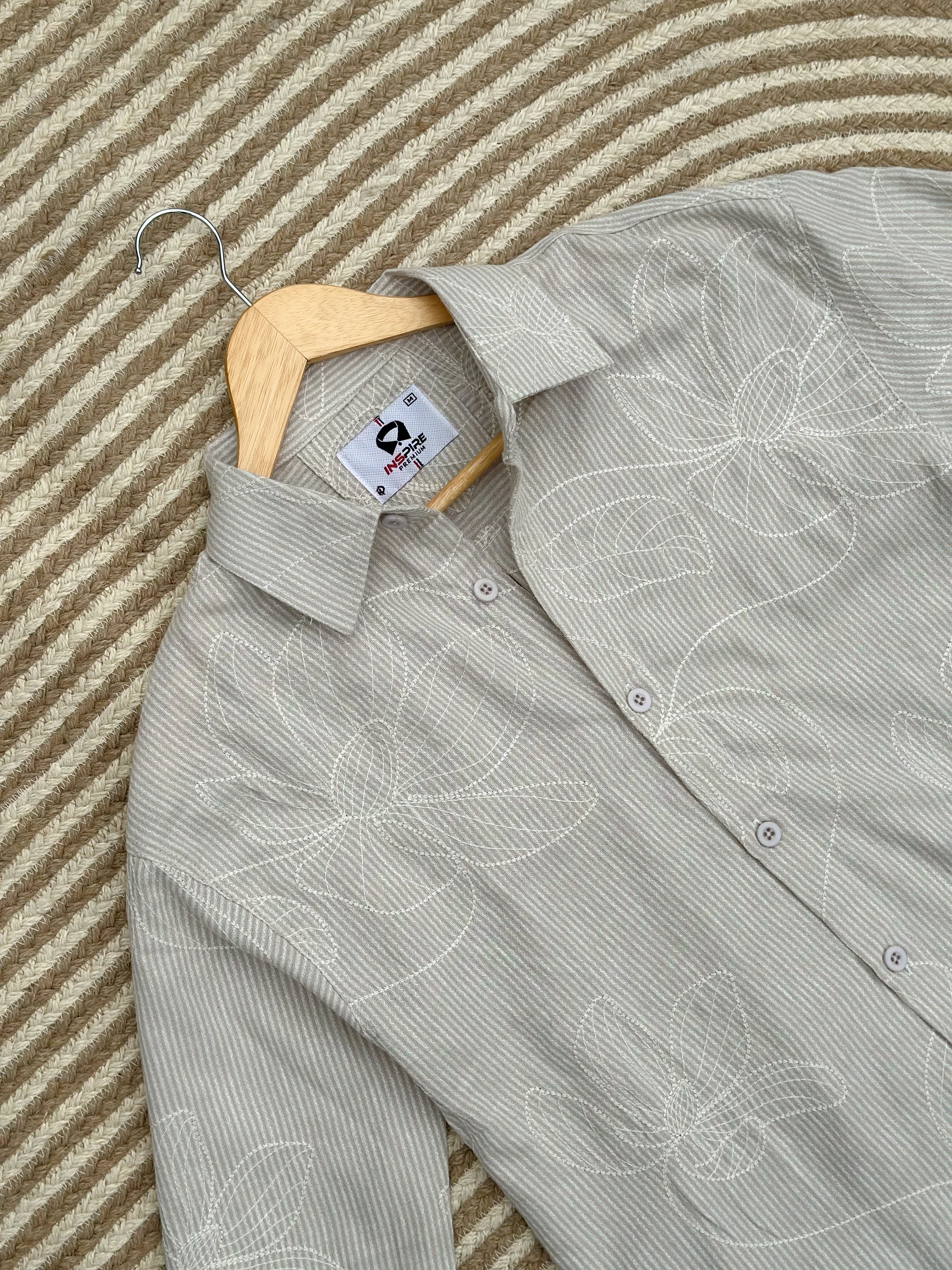 Unisex Off-white flower printed boxy shirt