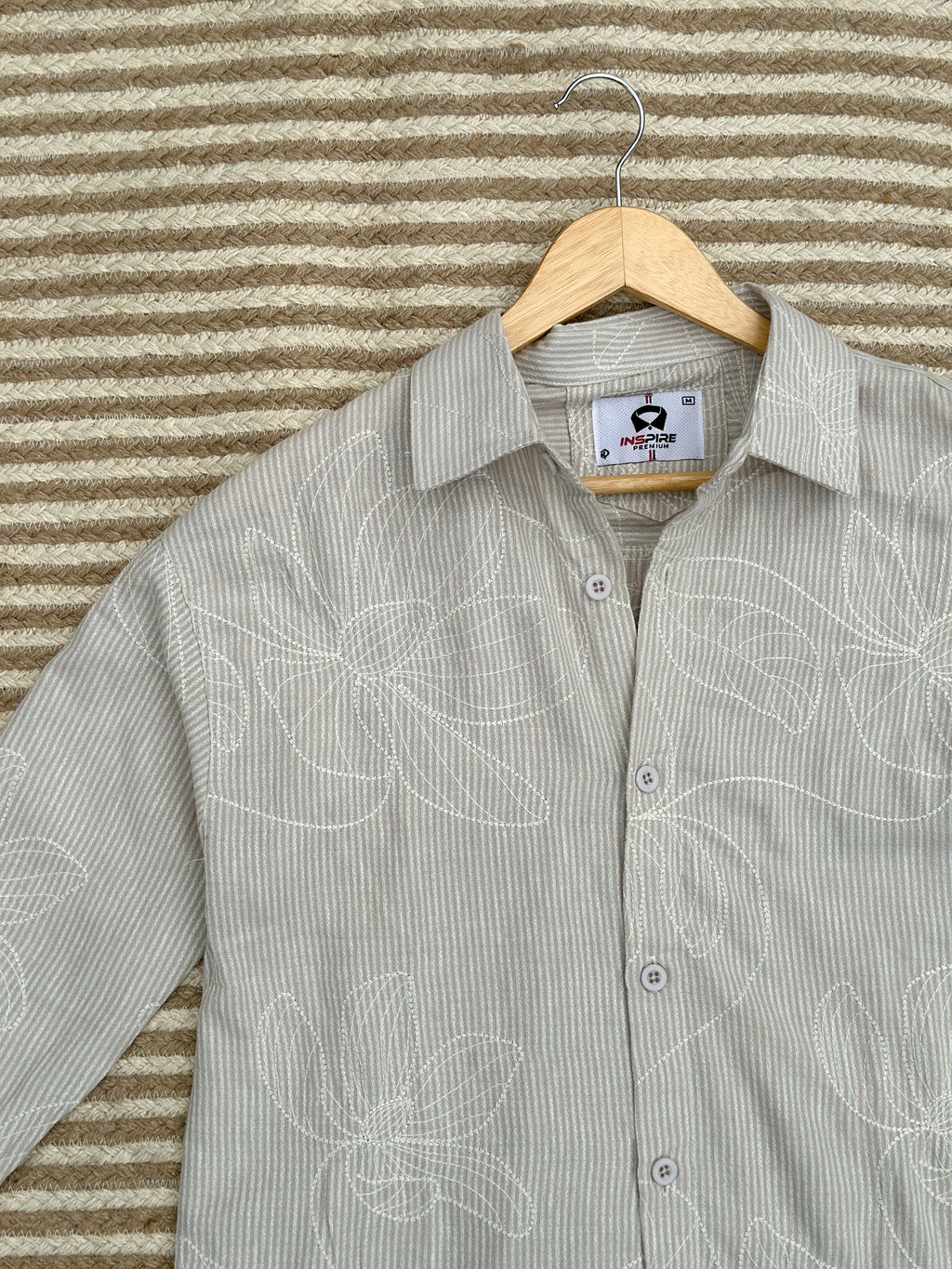 Unisex Off-white flower printed boxy shirt